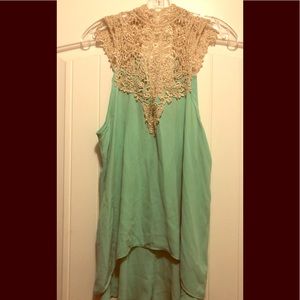🌸🌸SPRING 🌸🌸🌸Mint Green 👗 & Golden Lace Top